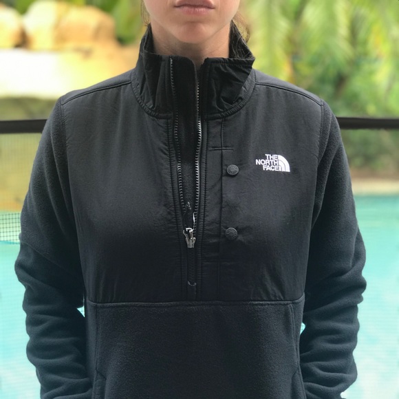 🌟HOST PICK! NEW North Face Tundra half zip fleece - Picture 3 of 4